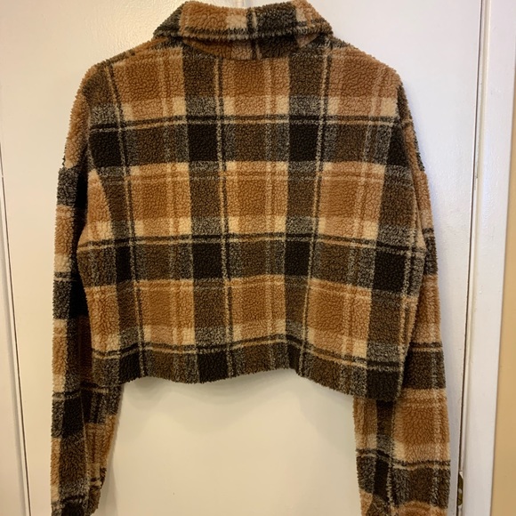 ZAFUL Fleece Plaid Cropped Jacket. Size M. - Picture 6 of 9
